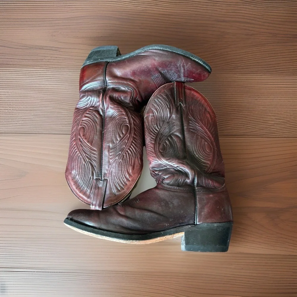 Vintage Chucks Cowboy Boots Black Cherry Burgundy Leather Mens 9.5 Round Toe